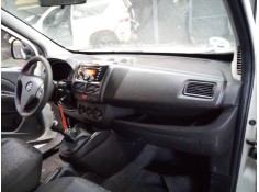 Recambio de salpicadero para opel combo d cargo l2h1 2,4t referencia OEM IAM   