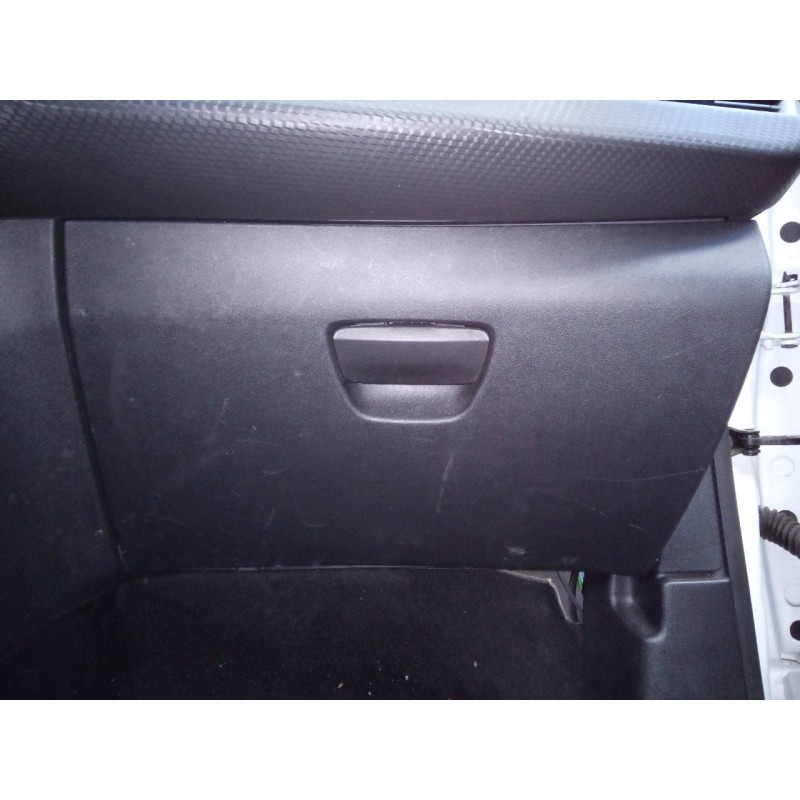 Recambio de guantera para peugeot 208 style referencia OEM IAM   