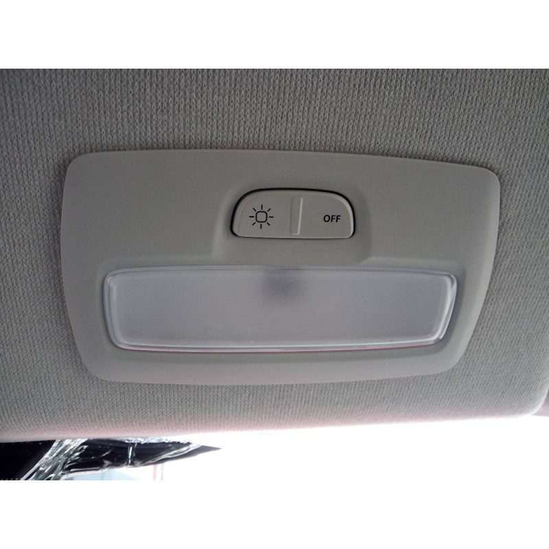 Recambio de luz interior para dacia sandero iii stepaway referencia OEM IAM   