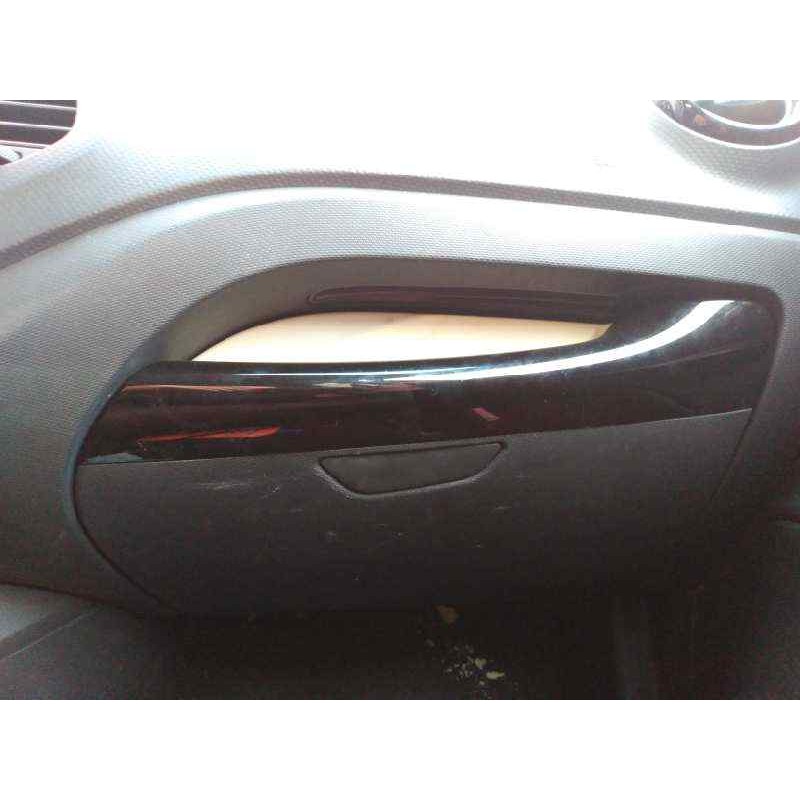 Recambio de guantera para renault captur zen referencia OEM IAM   