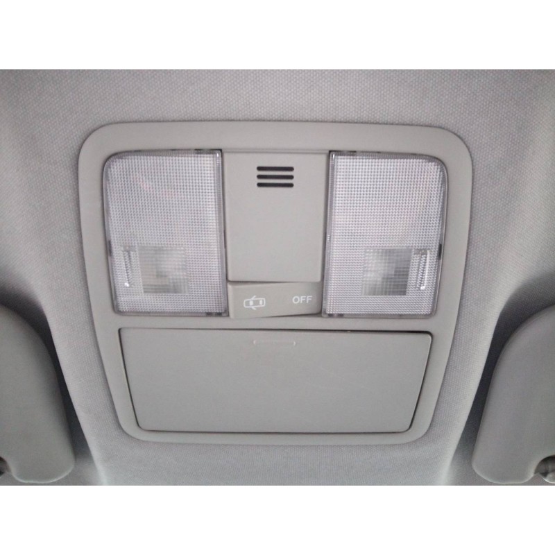 Recambio de luz interior para toyota auris active referencia OEM IAM   