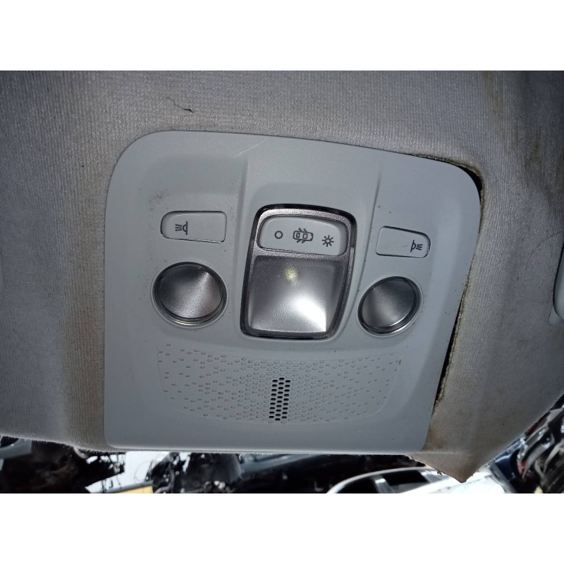 Recambio de luz interior para peugeot 208 active referencia OEM IAM   