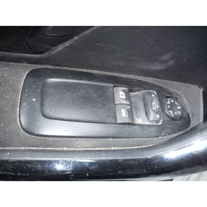 Recambio de mando elevalunas delantero izquierdo para peugeot 208 active referencia OEM IAM   