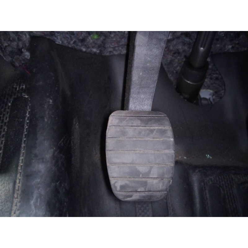 Recambio de pedal embrague para dacia dokker express ambiance referencia OEM IAM   