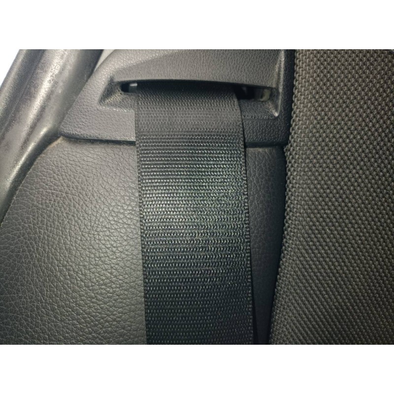 Recambio de cinturon seguridad trasero derecho para bmw serie 1 berlina (e81/e87) 116d referencia OEM IAM   