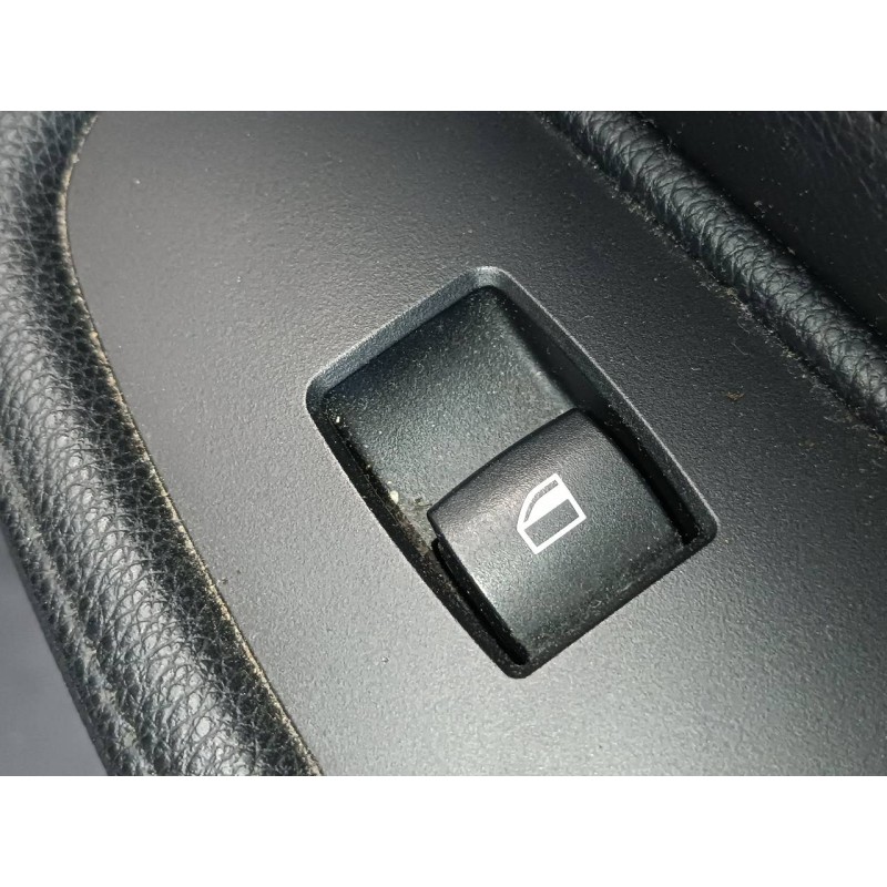 Recambio de mando elevalunas delantero derecho para bmw serie 1 berlina (e81/e87) 116d referencia OEM IAM   