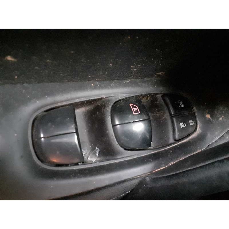 Recambio de mando elevalunas delantero izquierdo para nissan qashqai (j11) n-tec 4x4 referencia OEM IAM   