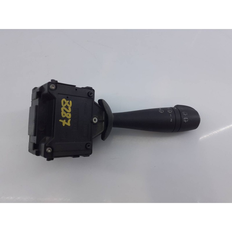 Recambio de mando limpia para dacia duster laureate 4x2 referencia OEM IAM   