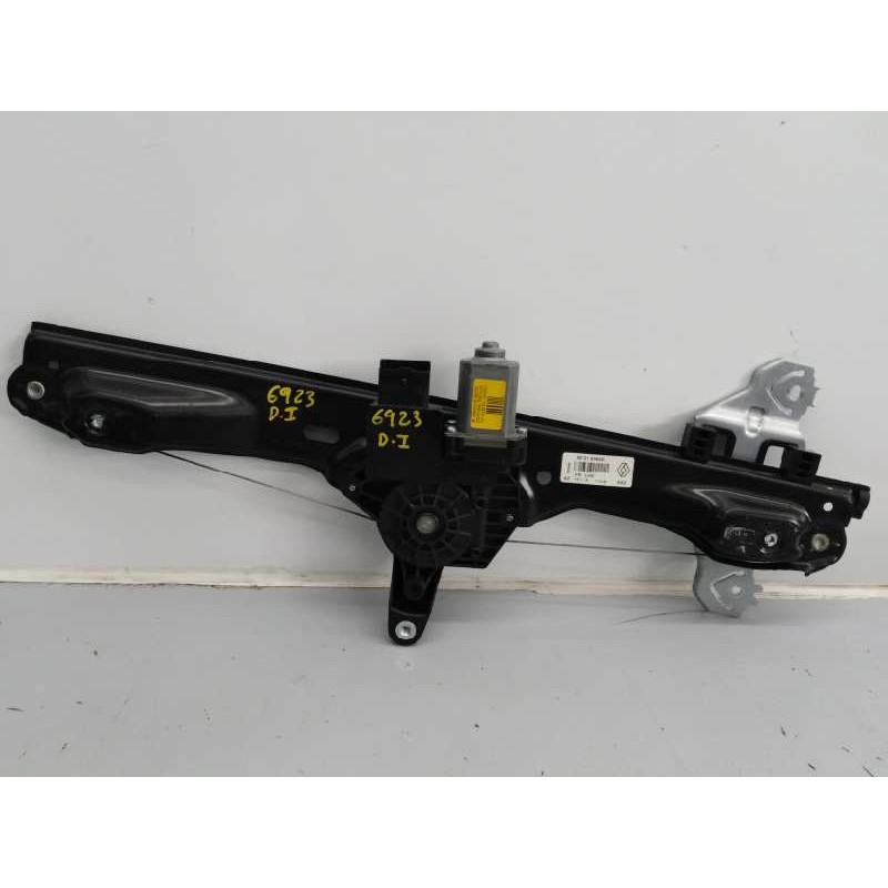 Recambio de elevalunas delantero izquierdo para renault kadjar business 4x4 referencia OEM IAM 807218568R  