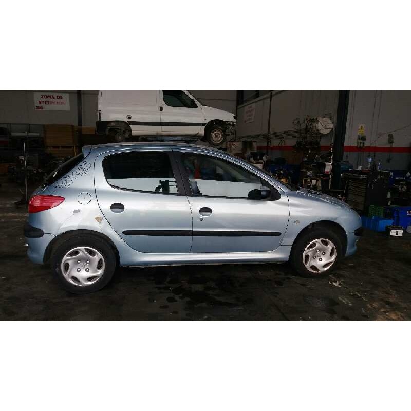 peugeot 206 berlina del año 2002