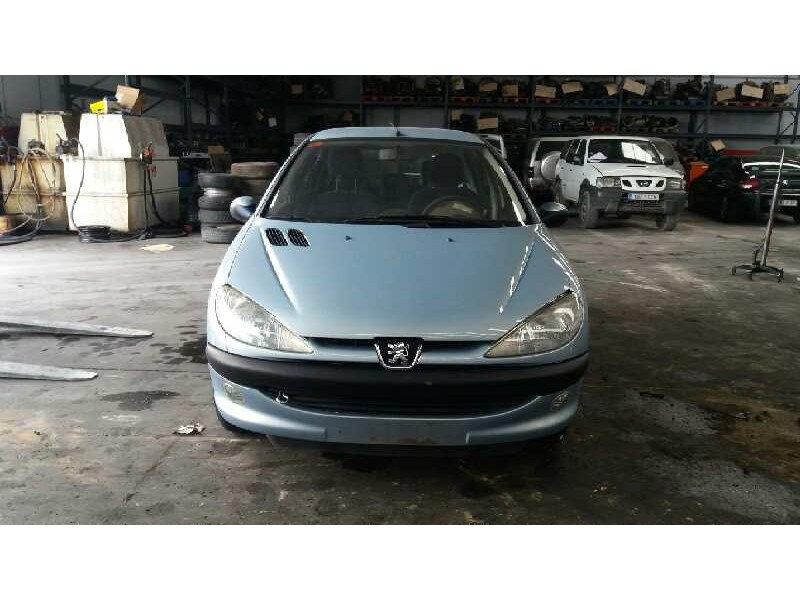 peugeot 206 berlina del año 2002