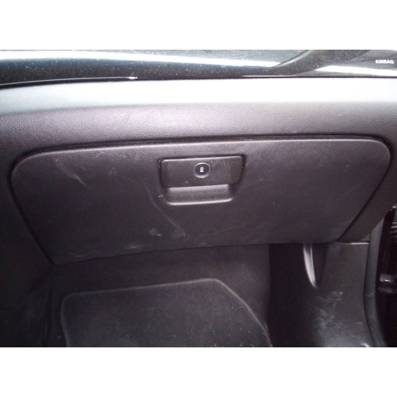 Recambio de guantera para chevrolet orlando lt+ referencia OEM IAM   