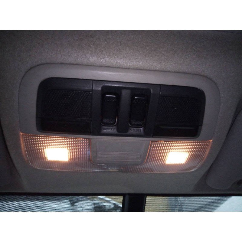 Recambio de luz interior para subaru xv exclusive referencia OEM IAM   