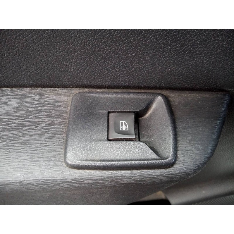 Recambio de mando elevalunas trasero izquierdo para dacia lodgy ambiance referencia OEM IAM   