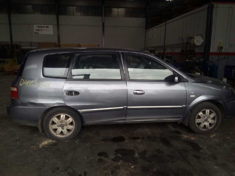 kia carens del año 2002