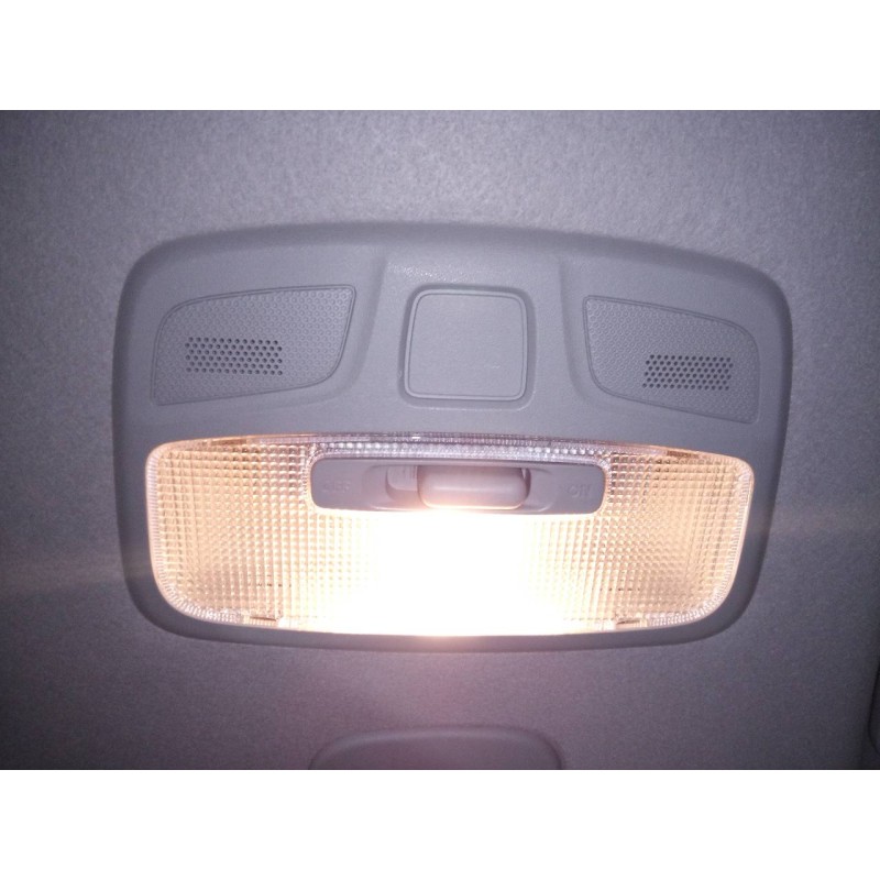 Recambio de luz interior para suzuki swift (az) gle referencia OEM IAM   