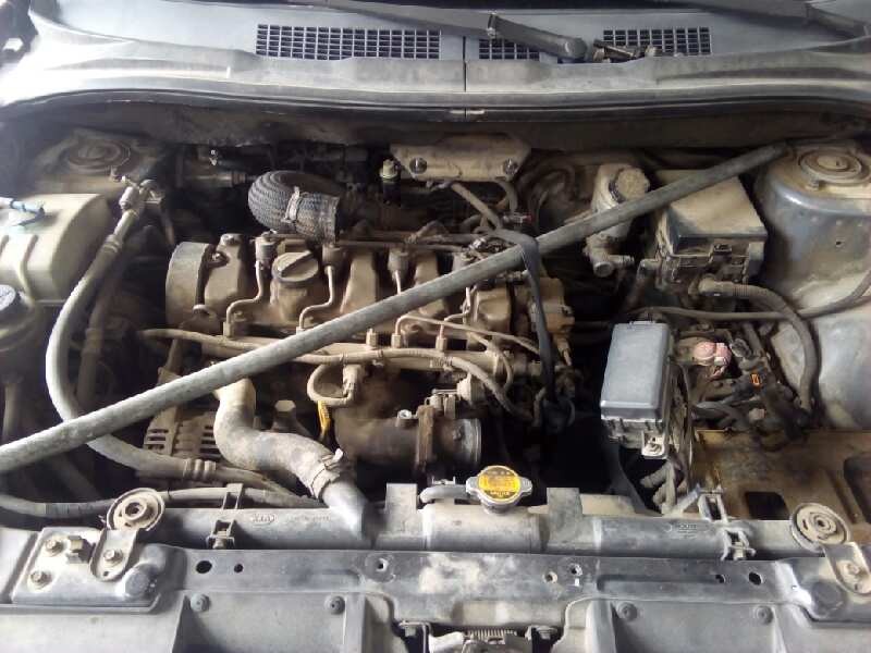 kia carens del año 2002