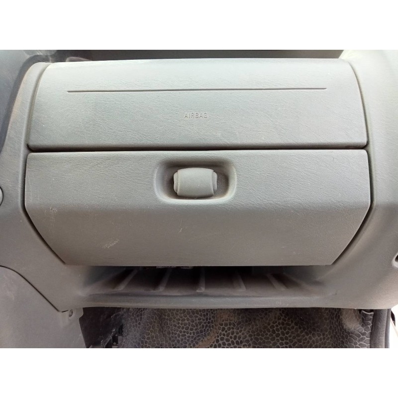 Recambio de guantera para nissan primastar (x..) combi x83 referencia OEM IAM   