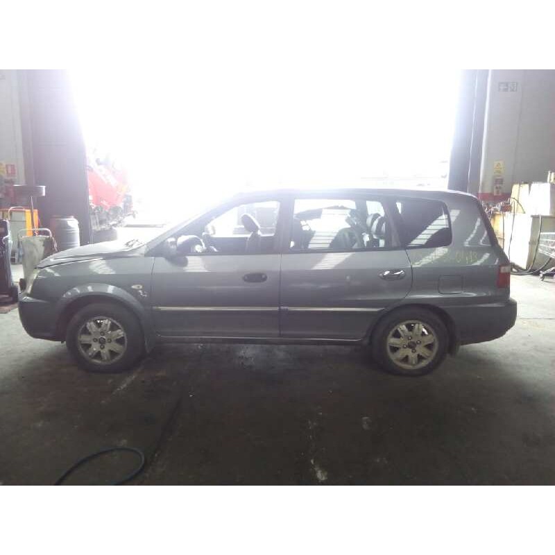 kia carens del año 2002