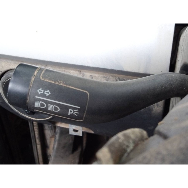 Recambio de mando intermitentes para volkswagen touareg (7l6) tdi r5 referencia OEM IAM   