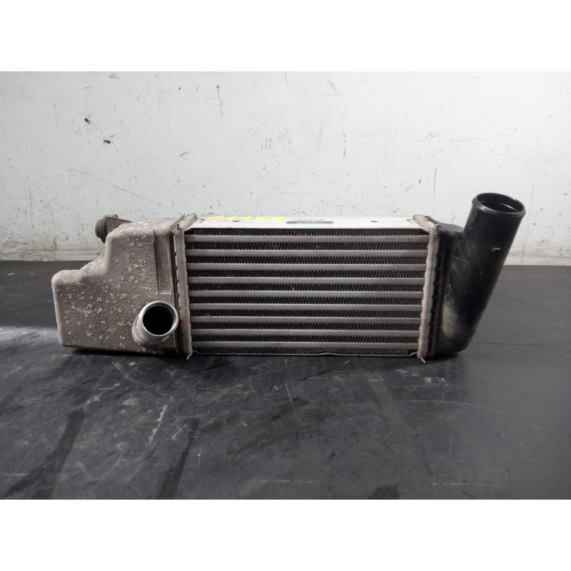 Recambio de intercooler para toyota auris active referencia OEM IAM JD1271005350  