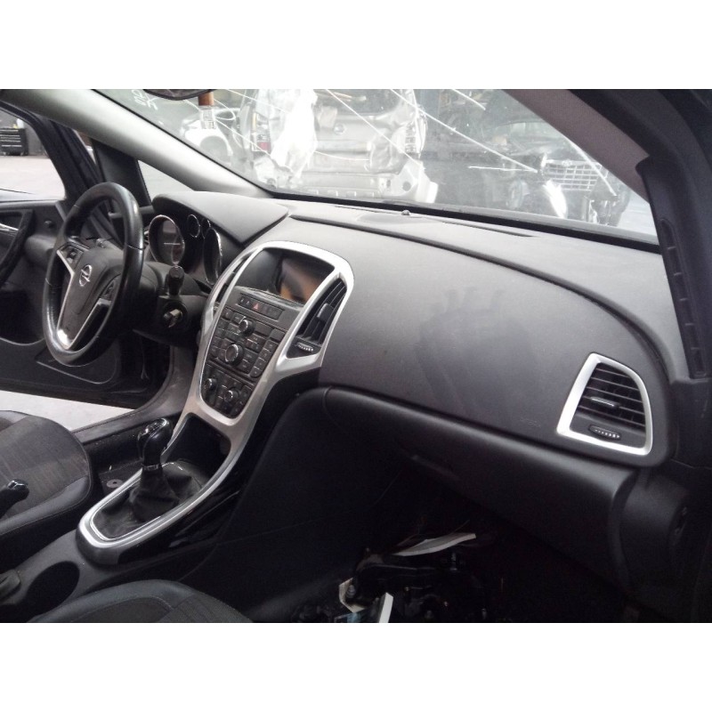 Recambio de salpicadero para opel astra j lim. excellence referencia OEM IAM   