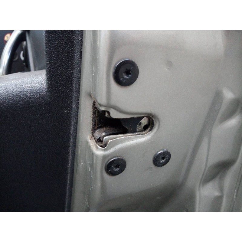 Recambio de cerradura puerta delantera derecha para dacia duster ambiance 4x2 referencia OEM IAM   