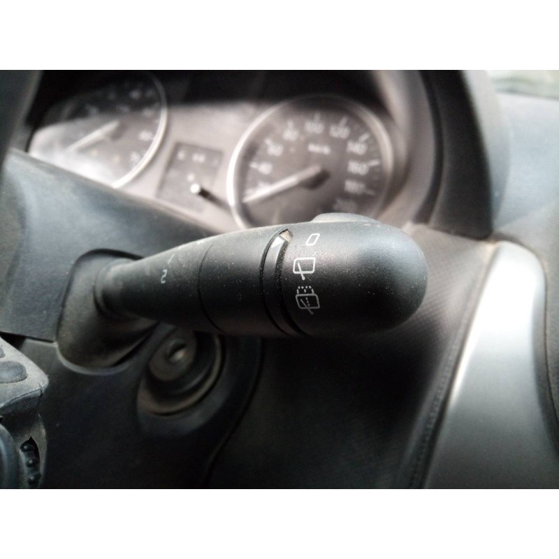 Recambio de mando limpia para dacia sandero laureate referencia OEM IAM   