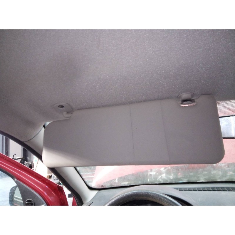 Recambio de parasol izquierdo para dacia sandero laureate referencia OEM IAM   