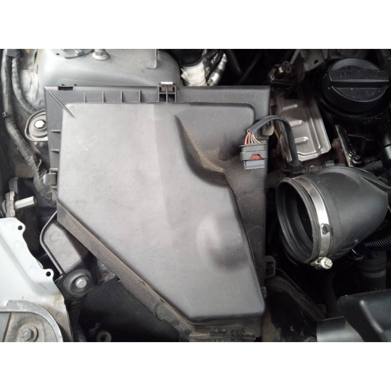 Recambio de filtro aire para bmw serie 3 berlina (e90) 320d referencia OEM IAM   