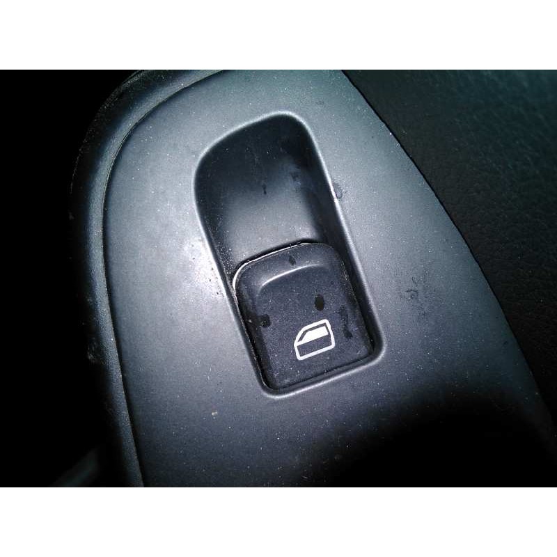 Recambio de mando elevalunas trasero derecho para audi a5 sportback (8t) 2.7 tdi referencia OEM IAM   