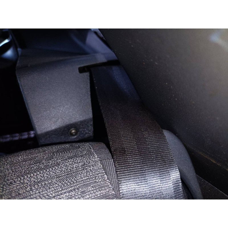 Recambio de cinturon seguridad trasero izquierdo para dacia duster laureate 4x2 referencia OEM IAM   