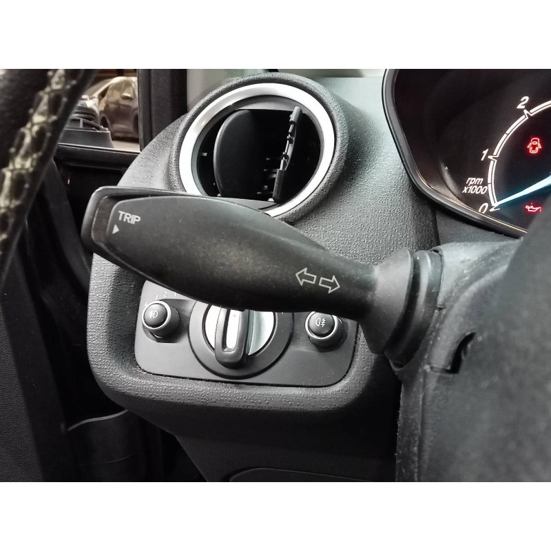 Recambio de mando intermitentes para ford fiesta (ccn) trend referencia OEM IAM   