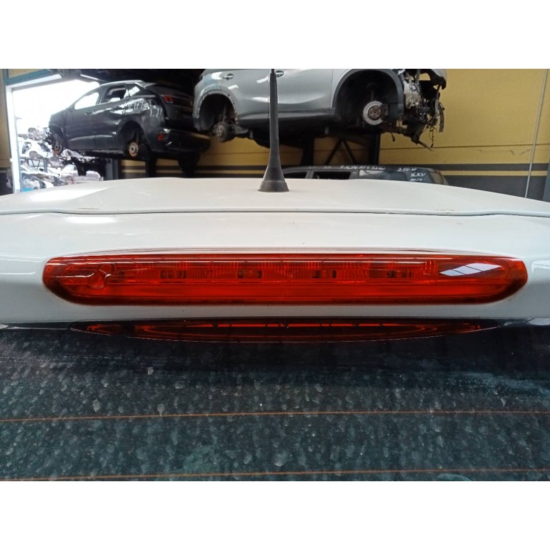 Recambio de luz central de freno para peugeot 208 active referencia OEM IAM   