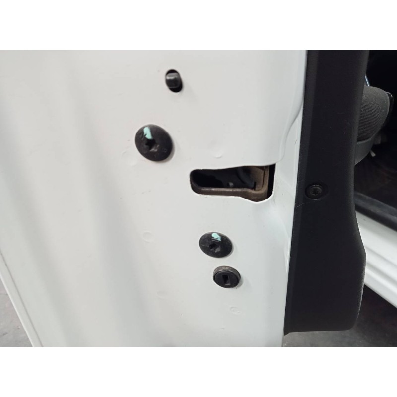 Recambio de cerradura puerta delantera izquierda para peugeot 208 active referencia OEM IAM   