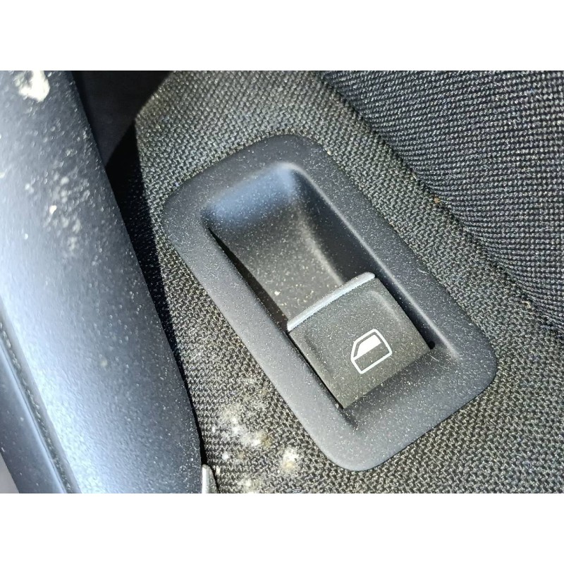 Recambio de mando elevalunas trasero derecho para volkswagen golf vii lim. (5g1) highline bluemotion referencia OEM IAM   