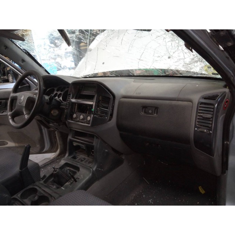 Recambio de salpicadero para mitsubishi montero (v60/v70) 2.5 tdi sahel (3-ptas.) referencia OEM IAM   