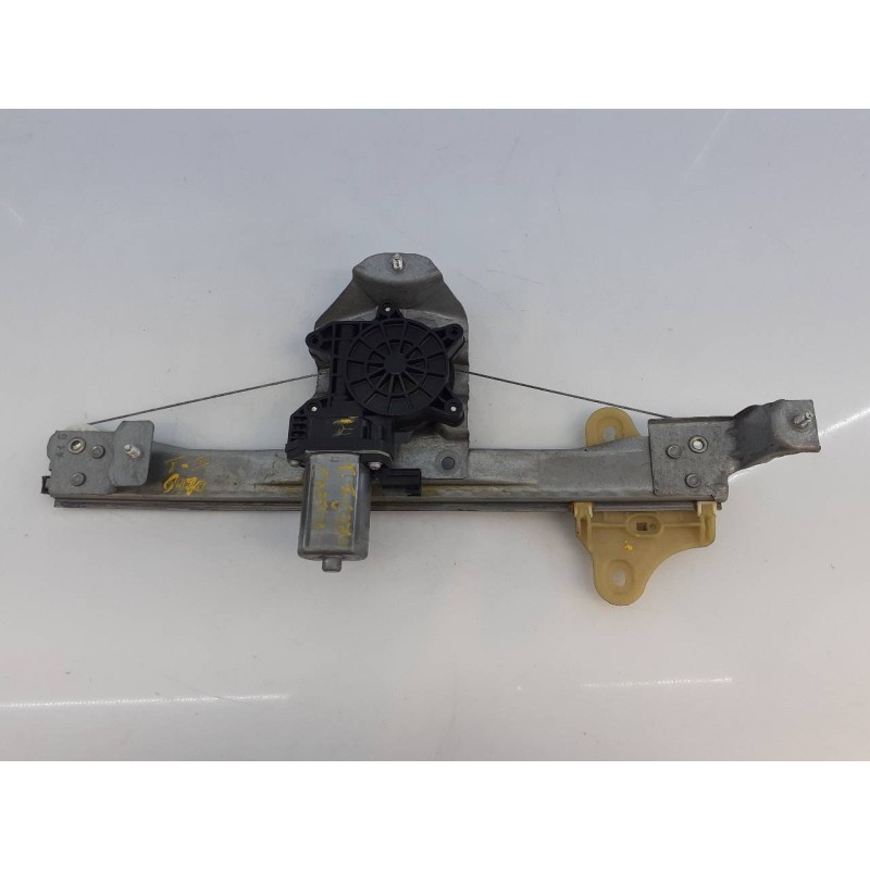 Recambio de elevalunas trasero izquierdo para renault captur zen referencia OEM IAM 128001472B 19031060003 