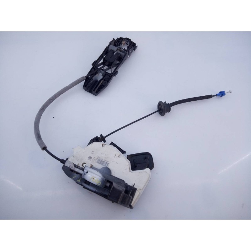 Recambio de cerradura puerta trasera izquierda para seat leon (5f1) reference connect referencia OEM IAM 8K4839015Q  