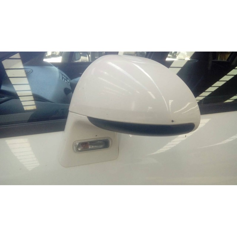 Recambio de retrovisor izquierdo electrico para citroen c4 berlina collection referencia OEM IAM   