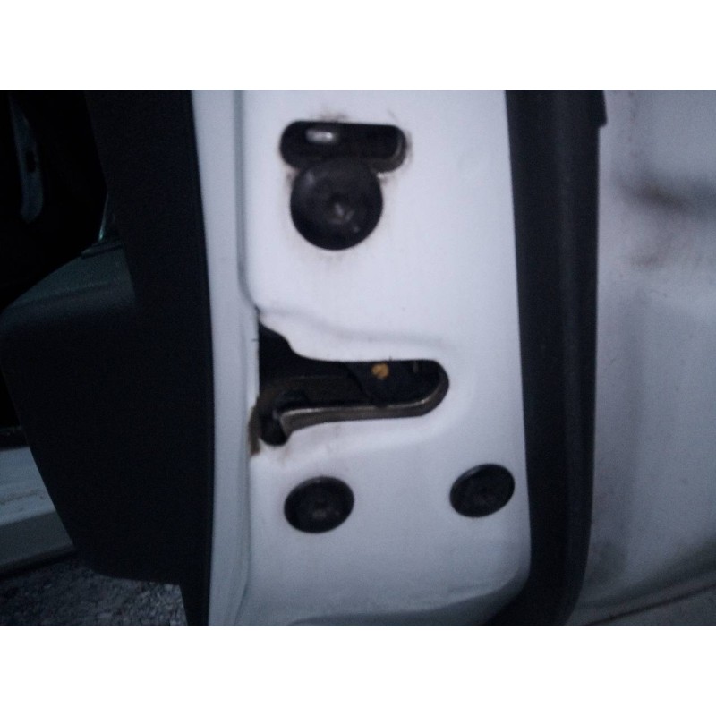 Recambio de cerradura puerta trasera derecha para dacia duster ambiance 4x2 referencia OEM IAM   