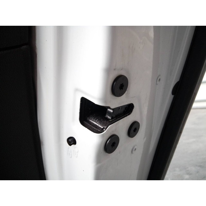 Recambio de cerradura puerta trasera derecha para renault megane iv berlina 5p limited referencia OEM IAM   