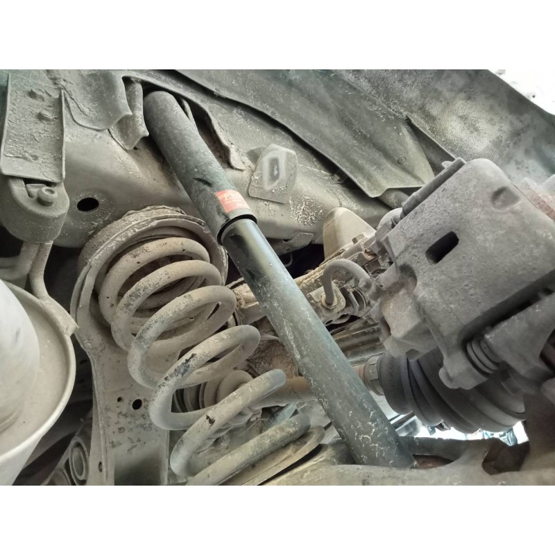 Recambio de amortiguador trasero derecho para mitsubishi montero (v60/v70) glx referencia OEM IAM   