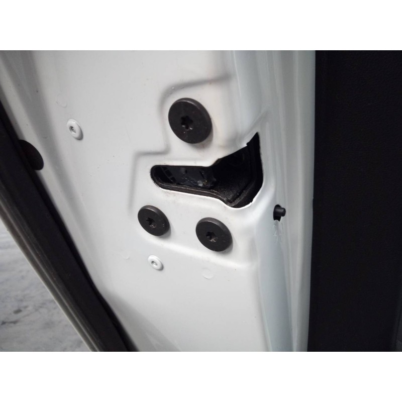 Recambio de cerradura puerta trasera izquierda para renault megane iv berlina 5p limited referencia OEM IAM   