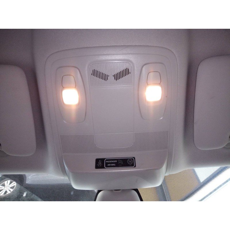 Recambio de luz interior para renault megane iv berlina 5p limited referencia OEM IAM   