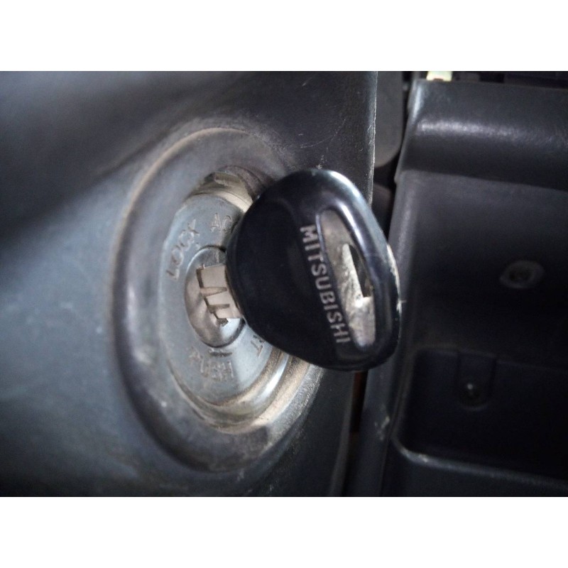 Recambio de antirrobo para mitsubishi l 200 (k6/7) 2500 td glx (4-ptas.) referencia OEM IAM   