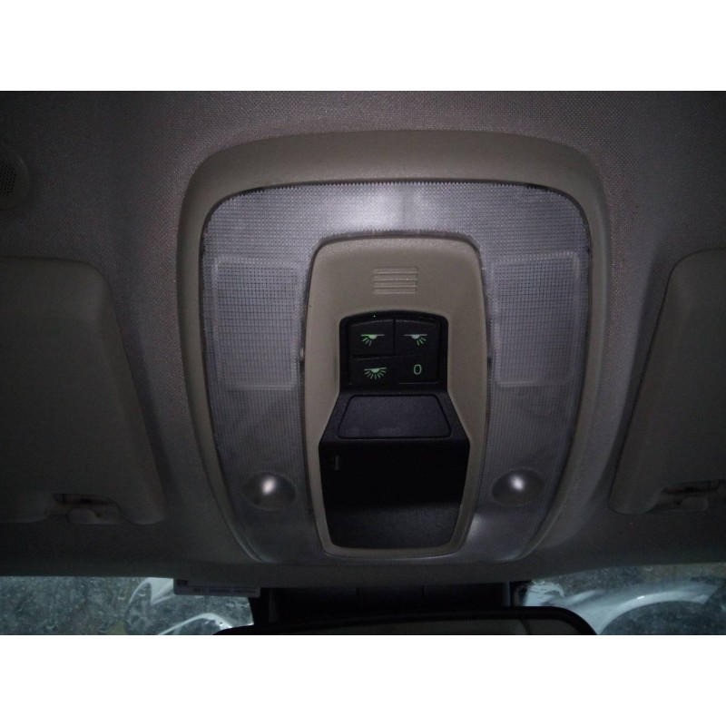 Recambio de luz interior para volvo xc60 momentum drive referencia OEM IAM   