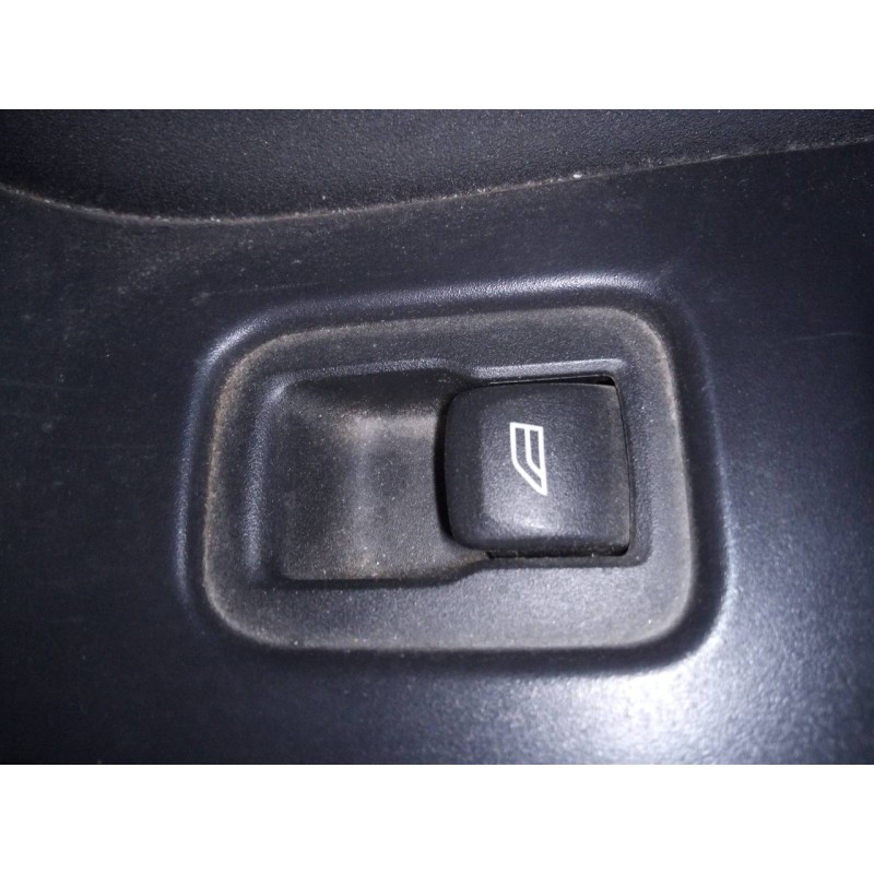 Recambio de mando elevalunas trasero derecho para volvo xc60 momentum drive referencia OEM IAM   