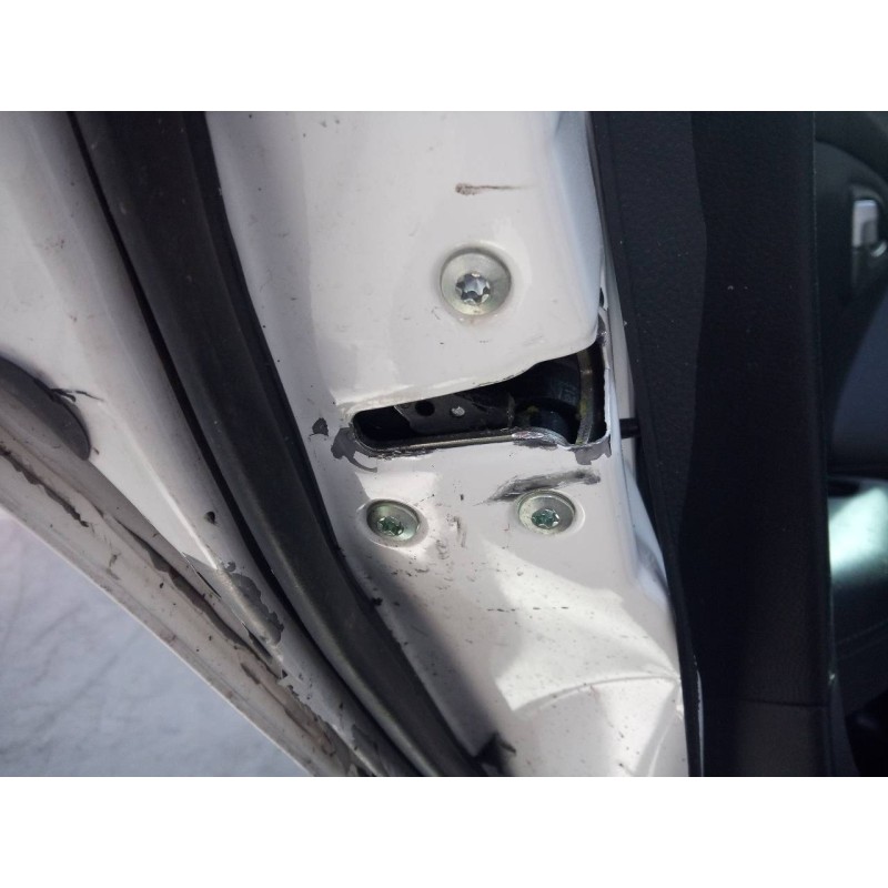 Recambio de cerradura puerta trasera izquierda para hyundai ix35 style 2wd referencia OEM IAM   