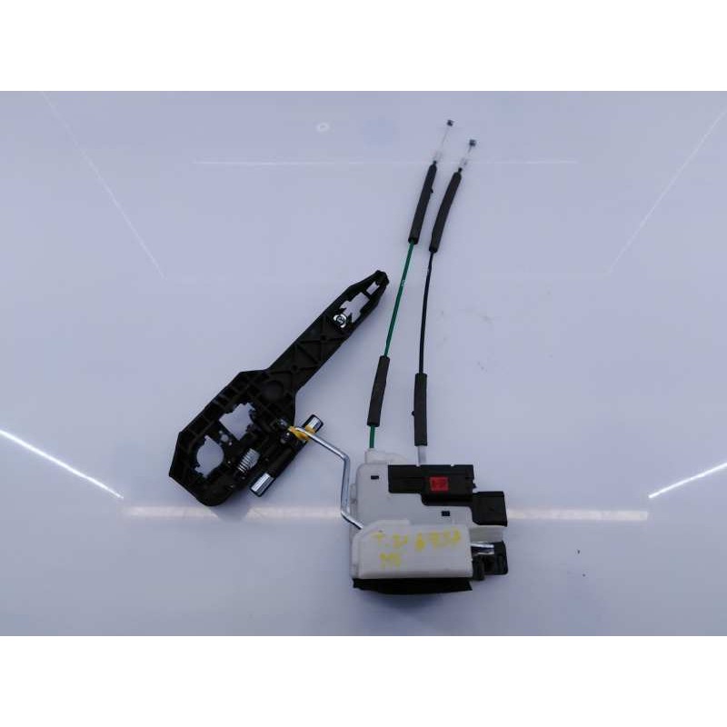 Recambio de cerradura puerta trasera derecha para hyundai i10 essence referencia OEM IAM 81420B9020  